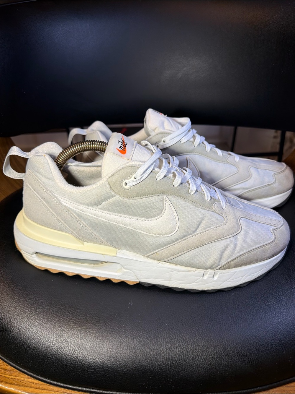 Nike Men’s Neutral White and Cream Low-Top Sneakers